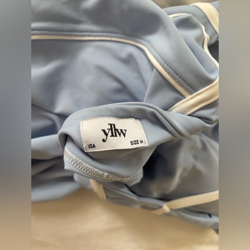 Yllw the Label | Breathe Short Onesie - Picture 5 of 7